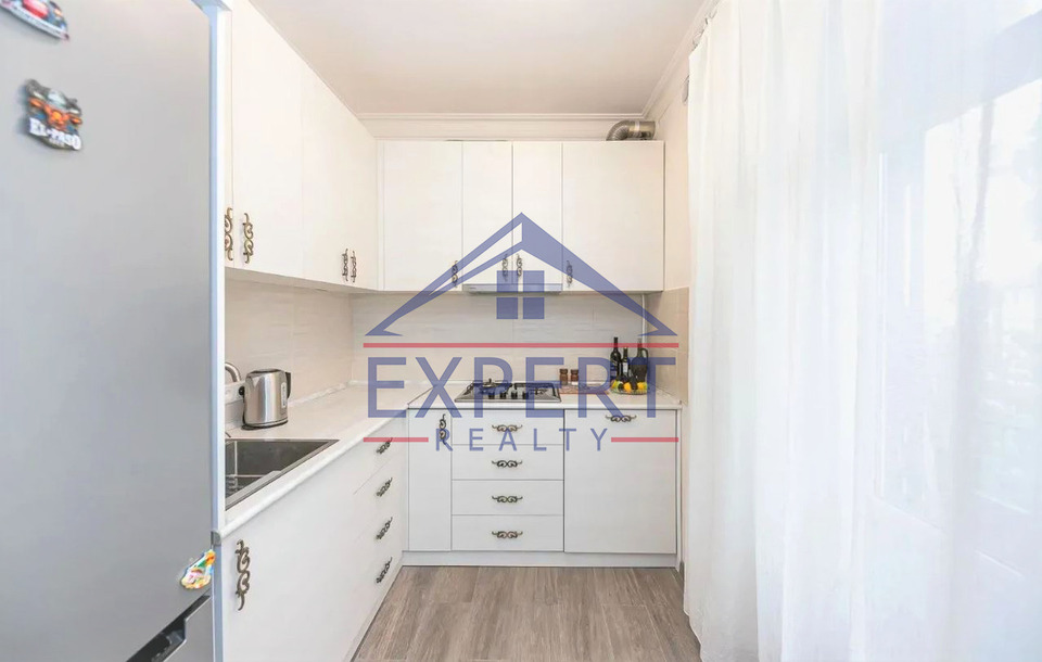 ԿԵՆՏՐՈՆ, ԴԵՐԵՆԻԿ ԴԵՄԻՐՃՅԱՆ, 3 ՍԵՆՅԱԿ