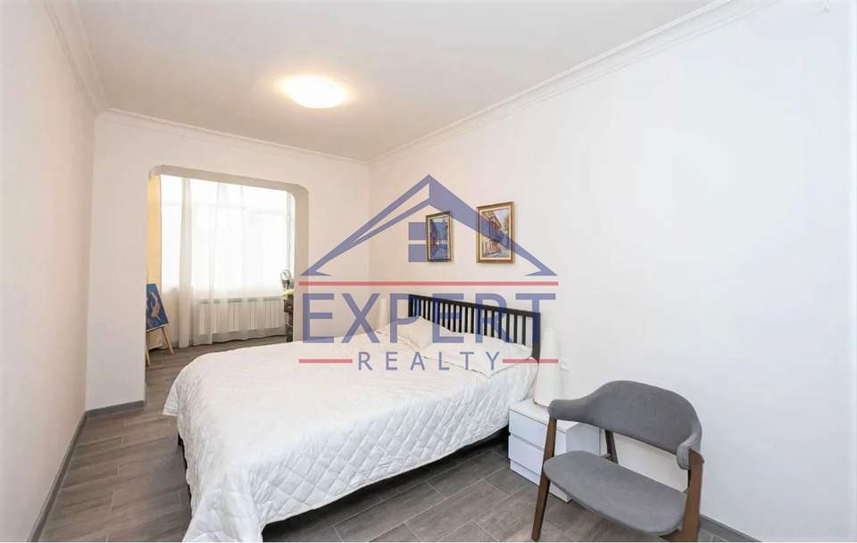 ԿԵՆՏՐՈՆ, ԴԵՐԵՆԻԿ ԴԵՄԻՐՃՅԱՆ, 3 ՍԵՆՅԱԿ