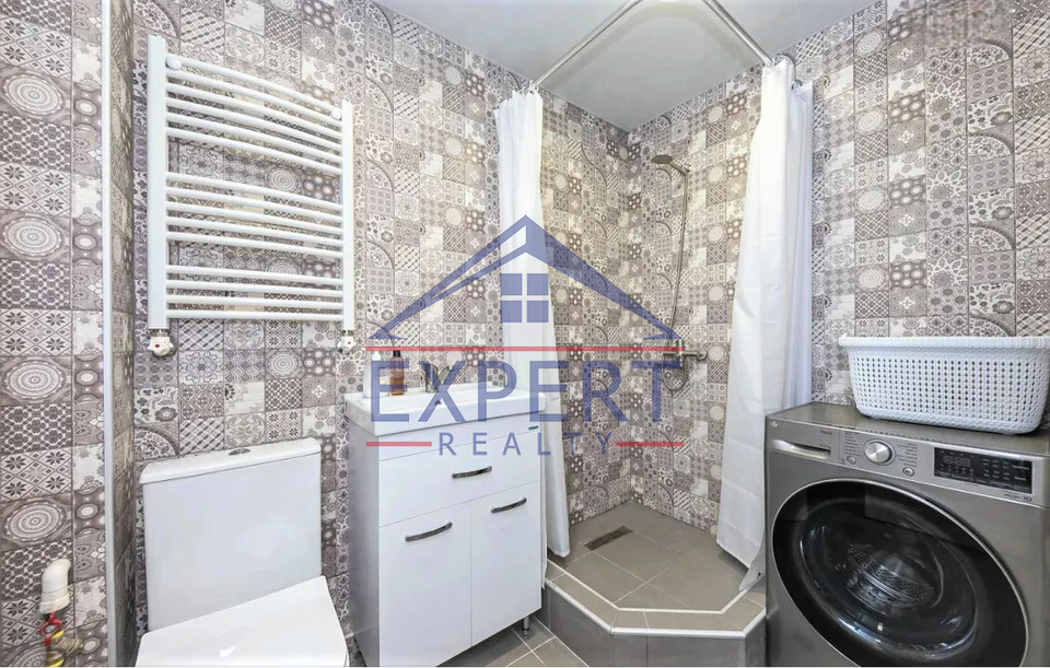 ԿԵՆՏՐՈՆ, ԴԵՐԵՆԻԿ ԴԵՄԻՐՃՅԱՆ, 3 ՍԵՆՅԱԿ