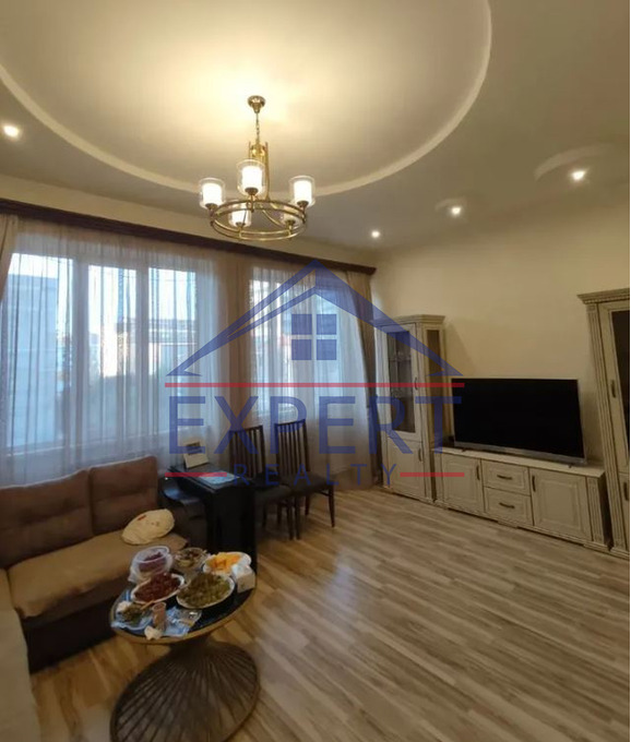 ԱՐԱԲԿԻՐ, ԿՈՄԻՏԱՍԻ ՊՈՂՈՏԱ, 3 ՍԵՆՅԱԿ