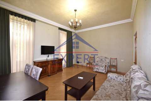 ԿԵՆՏՐՈՆ, ՆԱԼԲԱՆԴՅԱՆ ՓՈՂՈՑ, 4 ՍԵՆՅԱԿ