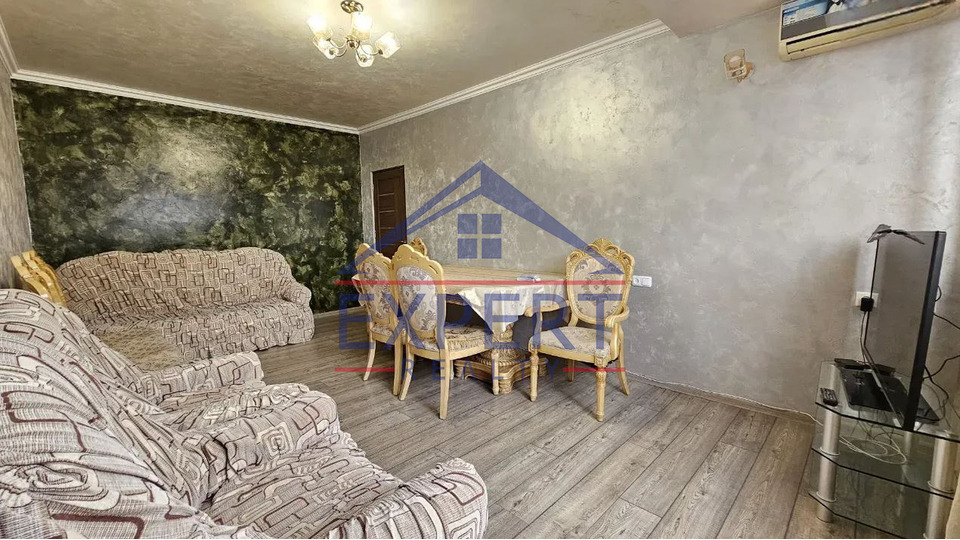 ԿԵՆՏՐՈՆ, ԽՈՐԵՆԱՑՈՒ ՓՈՂՈՑ, 2 ՍԵՆՅԱԿ