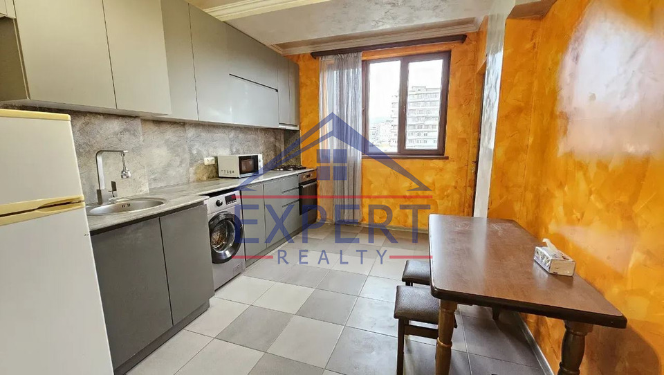 ԿԵՆՏՐՈՆ, ԽՈՐԵՆԱՑՈՒ ՓՈՂՈՑ, 2 ՍԵՆՅԱԿ