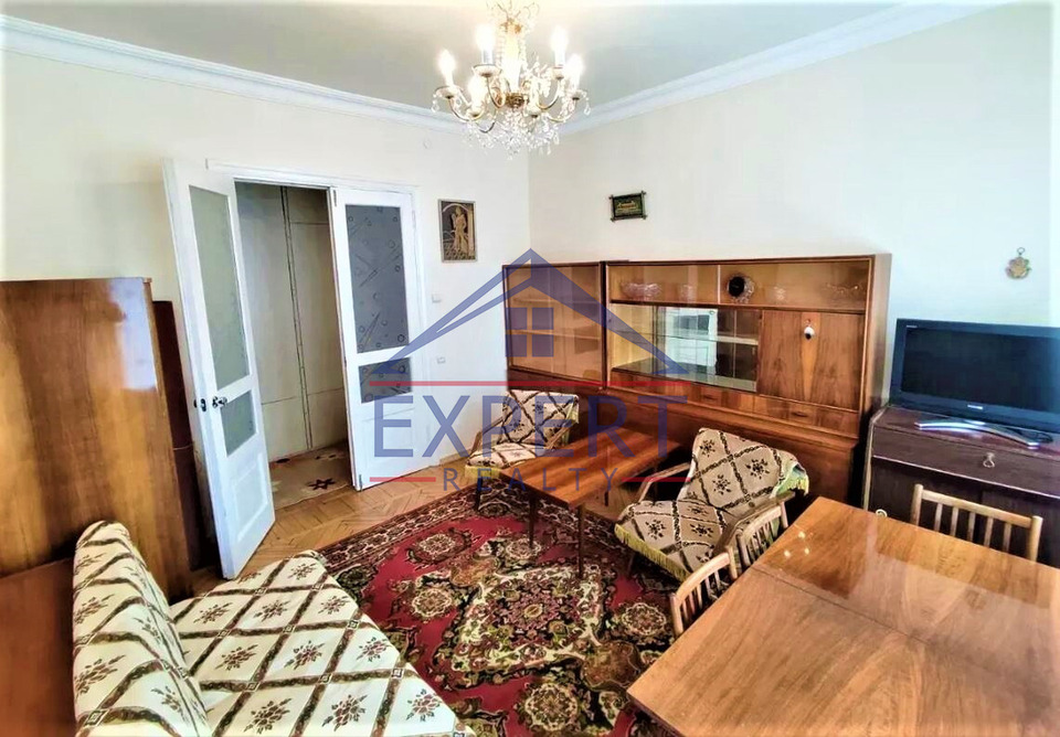 ԷՐԵԲՈՒՆԻ, ՏԻԳՐԱՆ ՄԵԾԻ ՊՈՂՈՏԱ, 2 ՍԵՆՅԱԿ