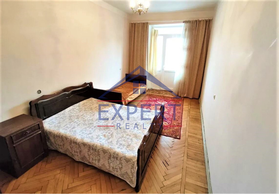 ԷՐԵԲՈՒՆԻ, ՏԻԳՐԱՆ ՄԵԾԻ ՊՈՂՈՏԱ, 2 ՍԵՆՅԱԿ