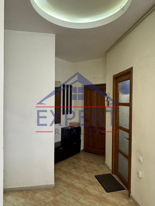 ԿԵՆՏՐՈՆ, ՄՀԵՐ ՄԿՐՏՉՅԱՆ,3 ՍԵՆՅԱԿ