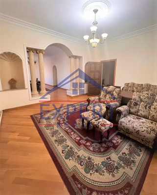 ԿԵՆՏՐՈՆ, ԲԱՐՁՐԱԲԵՐԴԻ ՓՈՂՈՑ, 5 ՍԵՆՅԱԿ