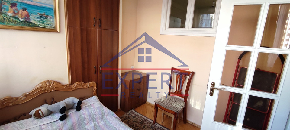 ԿԵՆՏՐՈՆ, ԱՄԻՐՅԱՆ Փ., 3 ՍԵՆՅԱԿ