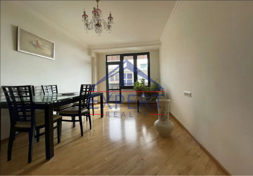 ԿԵՆՏՐՈՆ, ՏԻԳՐԱՆ ՄԵԾ, 2 ՍԵՆՅԱԿ