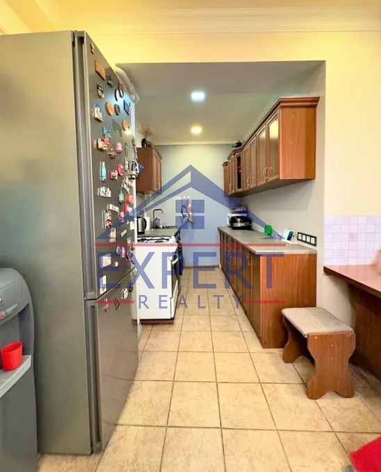 ԱՐԱԲԿԻՐ, ԳՅՈՒԼԲԵՆԿՅԱՆ ՓՈՂՈՑ, 3 ՍԵՆՅԱԿ