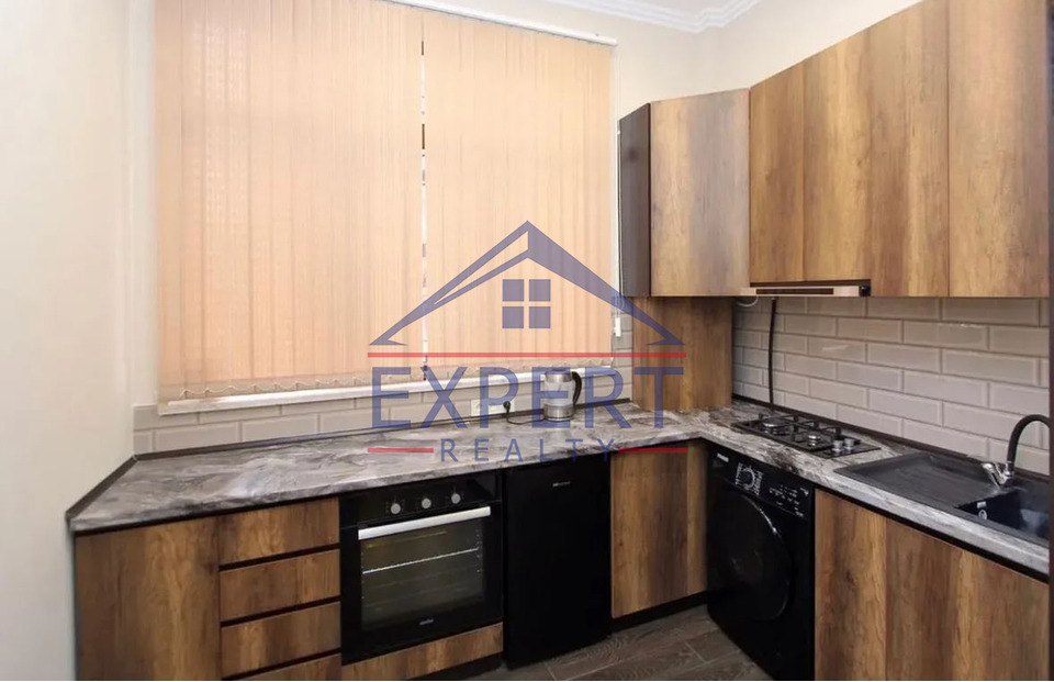 ԿԵՆՏՐՈՆ, ՏԻԳՐԱՆ ՄԵԾԻ ՊՈՂՈՏԱ, 2 ՍԵՆՅԱԿ