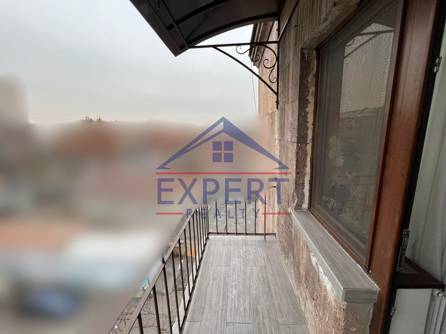 ԿԵՆՏՐՈՆ, ՏԻԳՐԱՆ ՄԵԾԻ ՊՈՂՈՏԱ, 2 ՍԵՆՅԱԿ