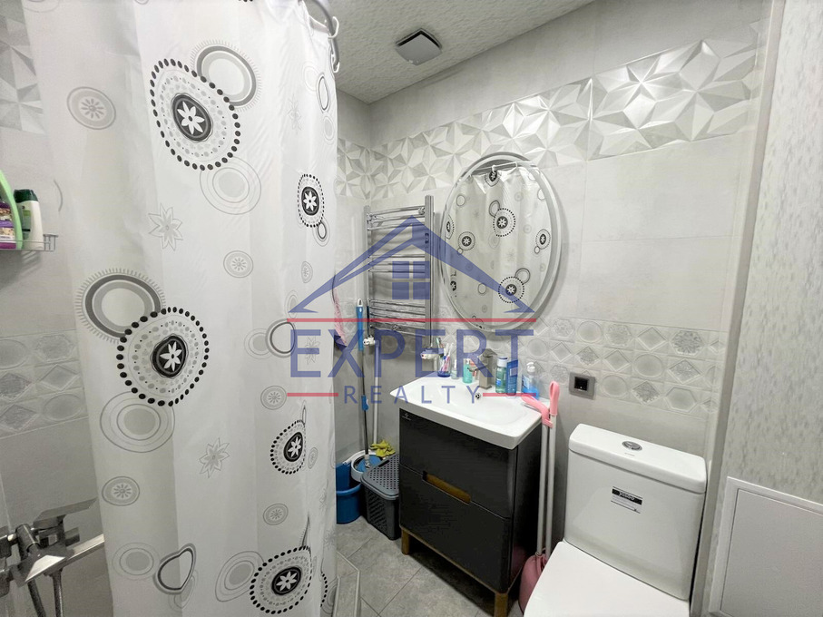 ԿԵՆՏՐՈՆ, ՏԻԳՐԱՆ ՄԵԾԻ ՊՈՂՈՏԱ, 2 ՍԵՆՅԱԿ