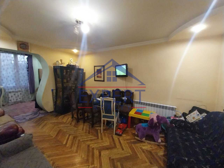 ԱՐԱԲԿԻՐ, ԱՐԱՄ ԽԱՉԱՏՐՅԱՆ, 4 ՍԵՆՅԱԿ