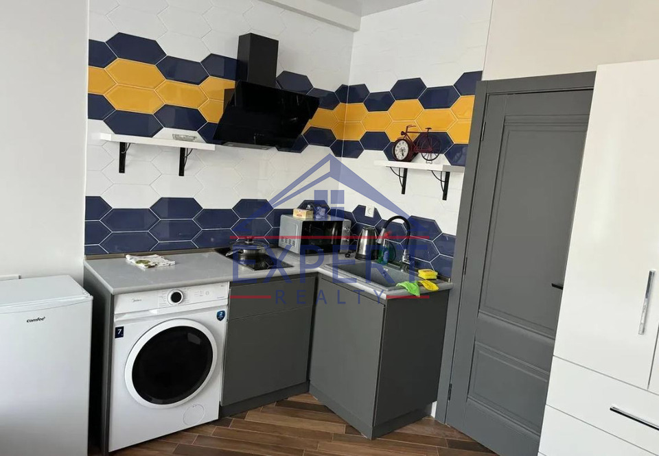 ԿԵՆՏՐՈՆ, Ե.ՔՈՉԱՐ ՓՈՂՈՑ, 1 ՍԵՆՅԱԿ