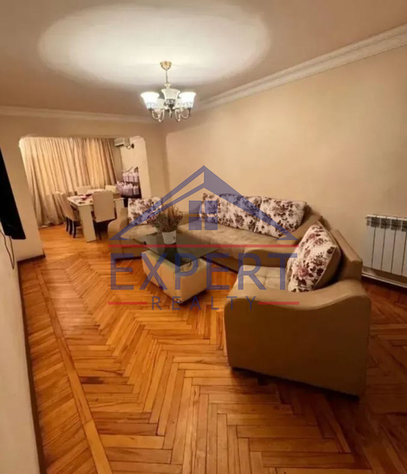 ԿԵՆՏՐՈՆ, ՏԻԳՐԱՆ ՄԵԾ, 3 ՍԵՆՅԱԿ