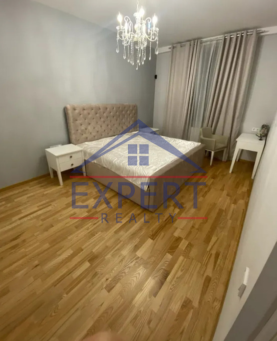ԿԵՆՏՐՈՆ, ՎԵՐԻՆ ԱՆՏԱՌԱՅԻՆ ՓՈՂՈՑ, 4 ՍԵՆՅԱԿ
