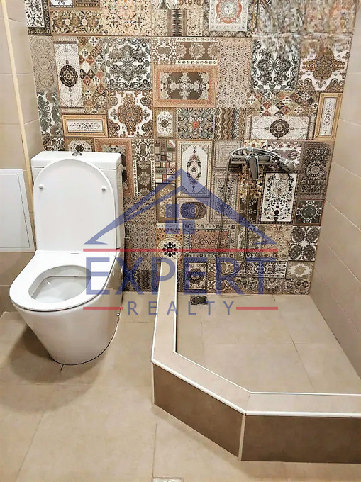 ԱՐԱԲԿԻՐ, ՎԻԿՏՈՐ ՀԱՄԲԱՐՁՈՒՄՅԱՆ, 2 ՍԵՆՅԱԿ