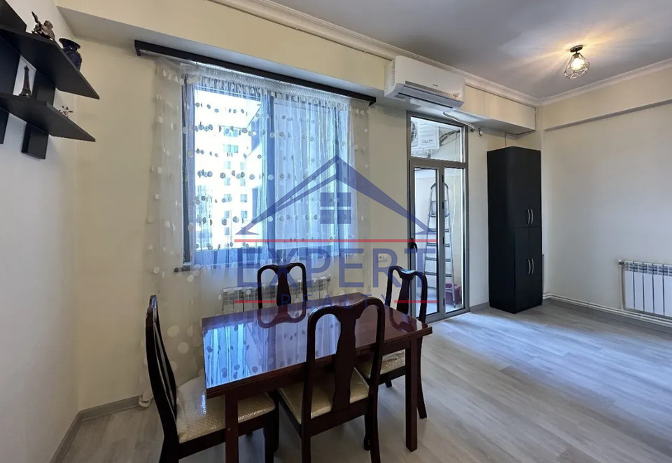 ԱՐԱԲԿԻՐ,ԿՈՄԻՏԱՍ ՊՈՂՈՏԱ, 3  ՍԵՆՅԱԿ