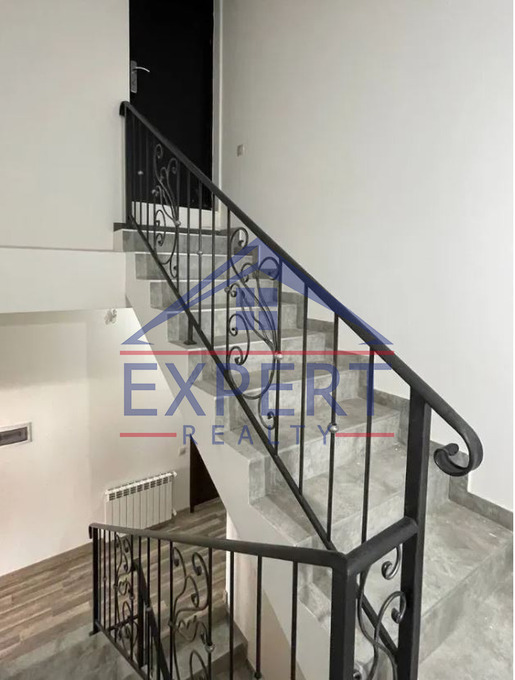 ԱՎԱՆ, ՆՎԵՐ ՍԱՖԱՐՅԱՆ ՓՈՂՈՑՈՒՄ, 5 ՍԵՆՅԱԿ