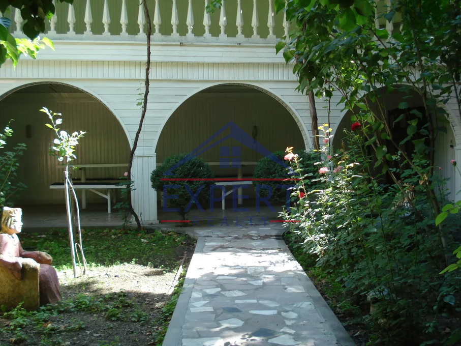 ԱՐԱԲԿԻՐ, ԿԻԵՎՅԱՆ, 300 Ք․Մ