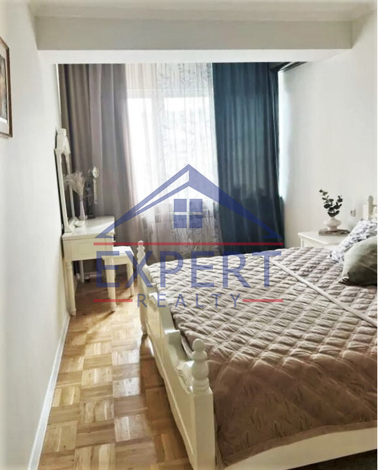 ԿԵՆՏՐՈՆ, ՀԱՆՐԱՊԵՏՈՒԹՅԱՆ Փ., 3 ՍԵՆՅԱԿ