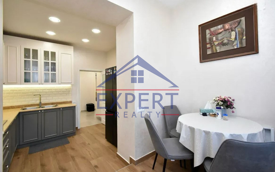 ԱՐԱԲԿԻՐ, ԿՈՄԻՏԱՍԻ ՊՈՂՈՏԱ, 3 ՍԵՆՅԱԿ