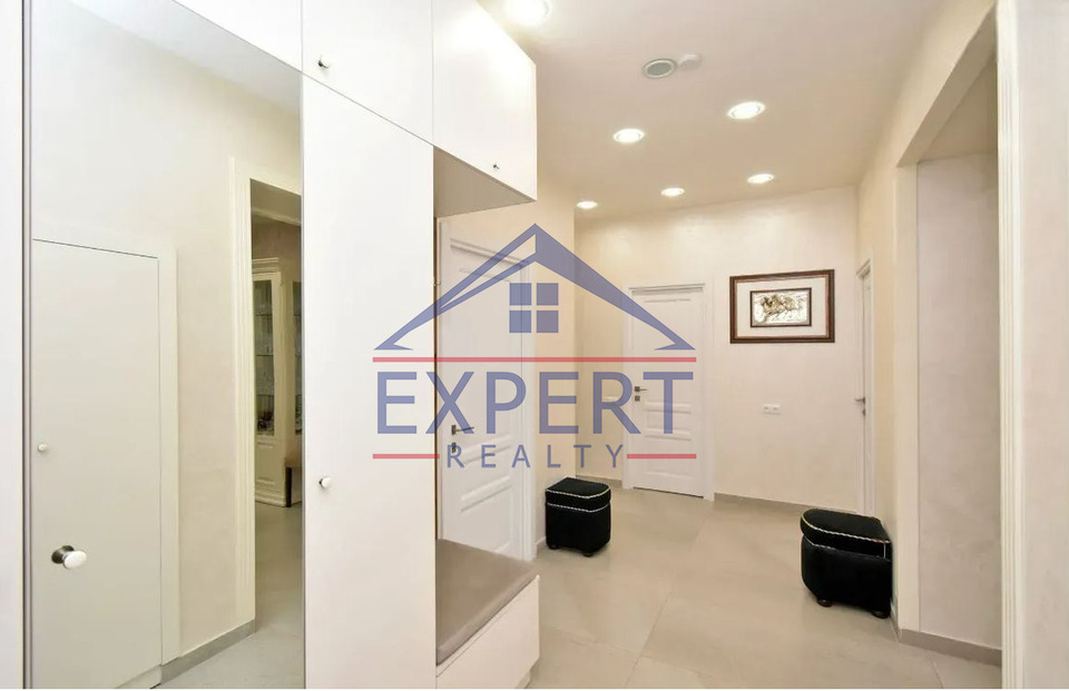 ԱՐԱԲԿԻՐ, ԿՈՄԻՏԱՍԻ ՊՈՂՈՏԱ, 3 ՍԵՆՅԱԿ