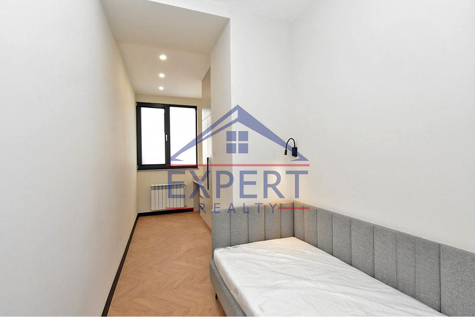 ԱՐԱԲԿԻՐ, ԲԱՂՐԱՄՅԱՆ ՊՈՂՈՏԱ, 4 ՍԵՆՅԱԿ