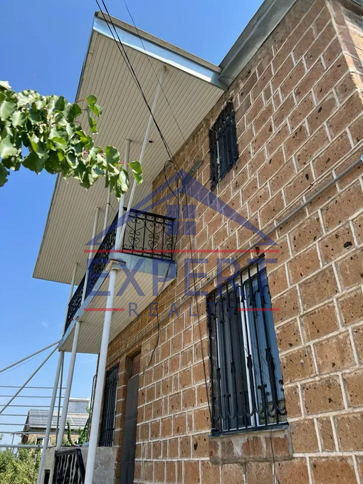 ՋՐՎԵԺ, ՄԵՐԳԵԼՅԱՆ ՓՈՂՈՑ, 3 ՀԱՐԿԱՆԻ ՔԱՐԵ ՏՈՒՆ