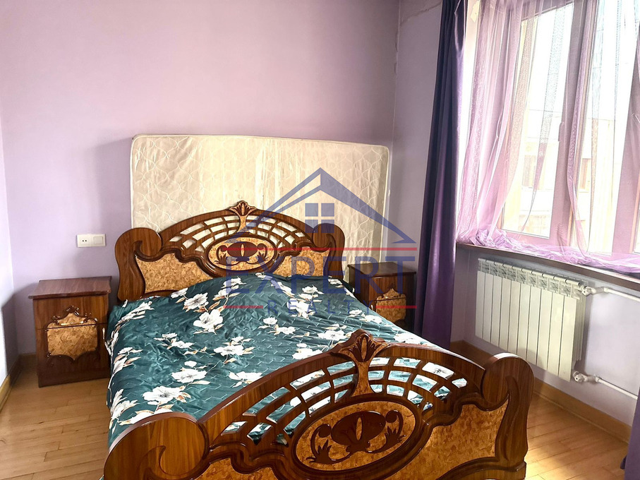 ԿԵՆՏՐՈՆ, ԱՐԳԻՇՏԻ ՓՈՂՈՑ, 3 ՍԵՆՅԱԿ