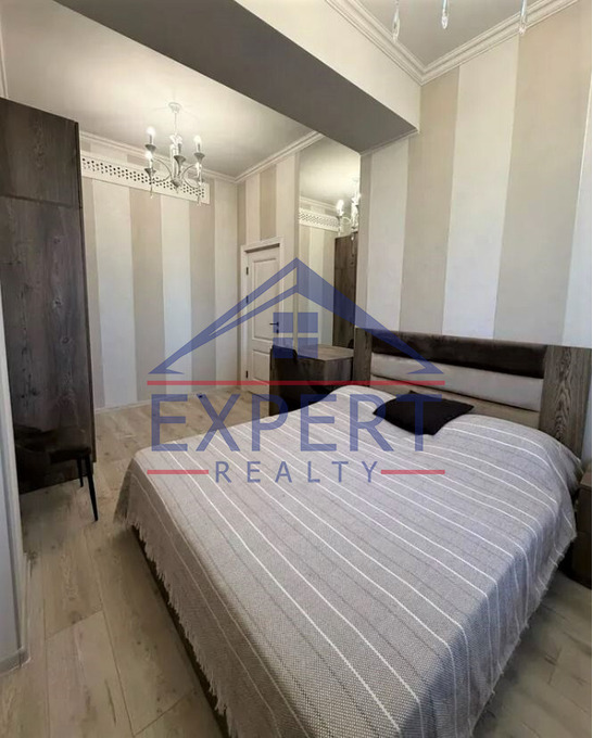 ԴԱՎԹԱՇԵՆ, ԱՆԱՍՏԱՍ ՄԻԿՈՅԱՆ ՓՈՂՈՑ, 3 ՍԵՆՅԱԿ