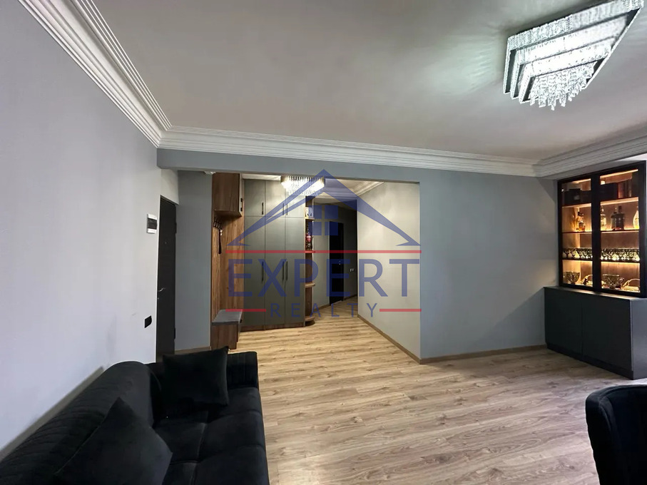 ԱՋԱՓՆՅԱԿ, ՆՈՐԱՇԵՆ ԹԱՂԱՄԱՍ, 4 ՍԵՆՅԱԿ