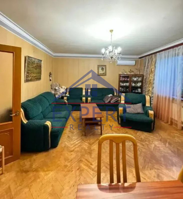 ԱՋԱՓՆՅԱԿ, ԱՌՆՈ ԲԱԲԱՋԱՆՅԱՆ, 3 ՍԵՆՅԱԿ