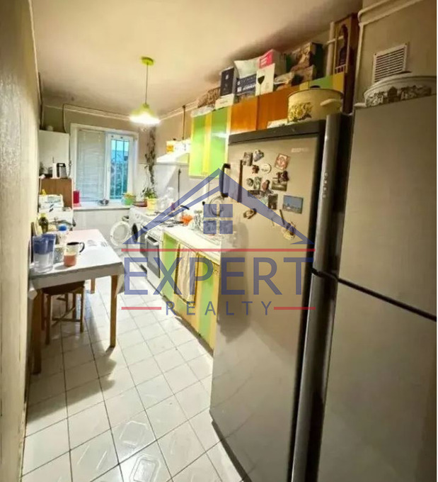 ԱՋԱՓՆՅԱԿ, ԱՌՆՈ ԲԱԲԱՋԱՆՅԱՆ, 3 ՍԵՆՅԱԿ