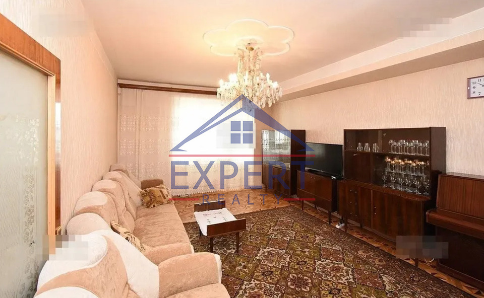 ՔԱՆԱՔԵՌ-ԶԵՅԹՈՒՆ,Ա․ ԱՀԱՐՈՆՅԱՆ ՓՈՂՈՑ, 3 ՍԵՆՅԱԿ