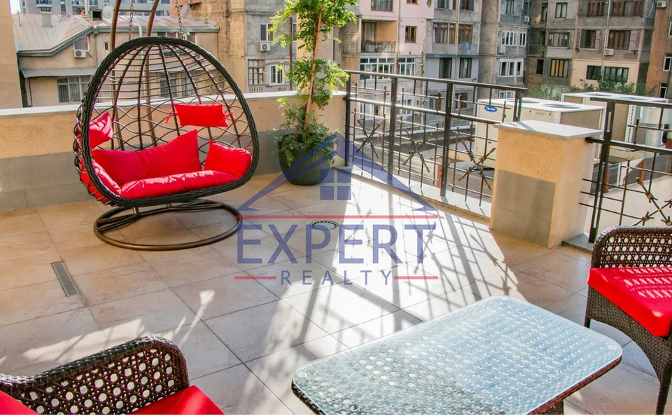 ԿԵՆՏՐՈՆ, ԵԿՄԱԼՅԱՆ  ՓՈՂՈՑ , 1 ՍԵՆՅԱԿ