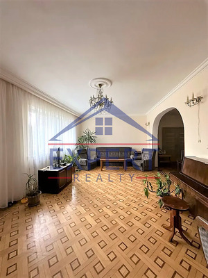 ԱՐԱԲԿԻՐ, ՍԼԱՎԻԿ ՉԻԼՈՅԱՆ, 2 ՀԱՐԿԱՆԻ ՔԱՐԵ ՏՈՒՆ