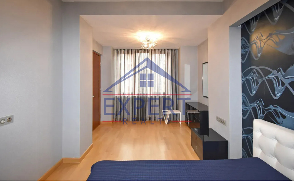 ԿԵՆՏՐՈՆ,ՀՅՈՒՍԻՍԱՅԻՆ ՊՈՂՈՏԱ, 3 ՍԵՆՅԱԿ