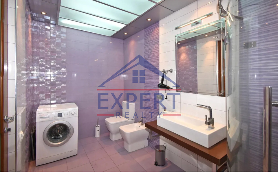 ԿԵՆՏՐՈՆ,ՀՅՈՒՍԻՍԱՅԻՆ ՊՈՂՈՏԱ, 3 ՍԵՆՅԱԿ