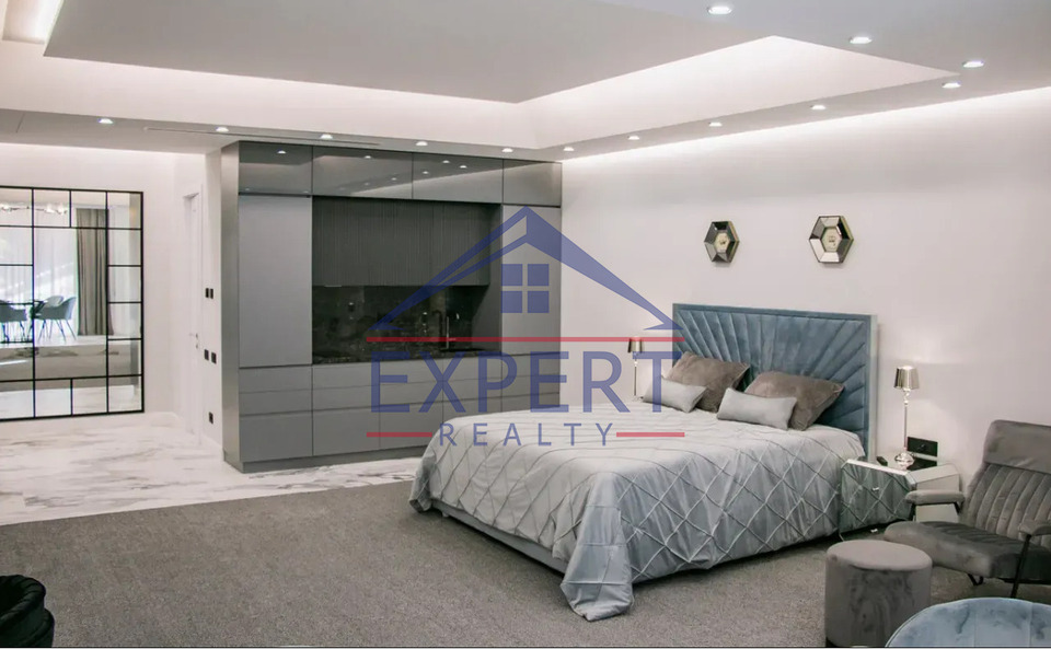 ԿԵՆՏՐՈՆ, ԵԿՄԱԼՅԱՆ  ՓՈՂՈՑ , 1 ՍԵՆՅԱԿ