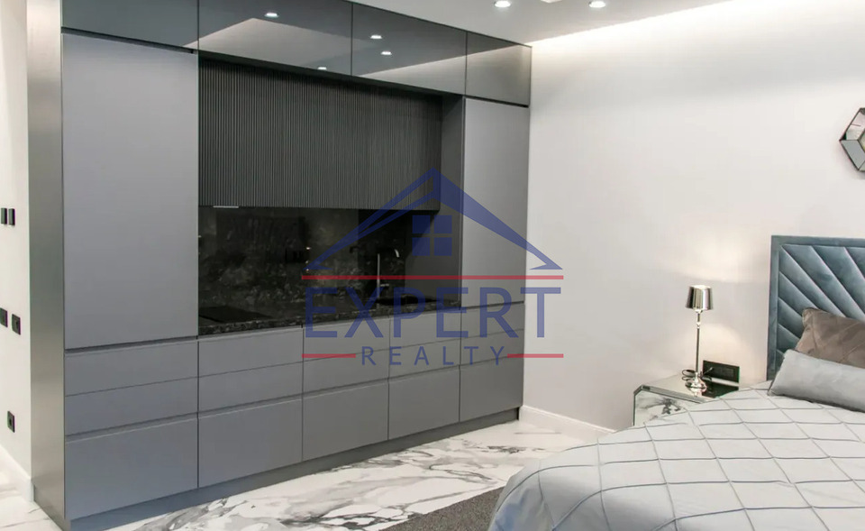 ԿԵՆՏՐՈՆ, ԵԿՄԱԼՅԱՆ  ՓՈՂՈՑ , 1 ՍԵՆՅԱԿ