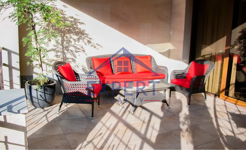 ԿԵՆՏՐՈՆ, ԵԿՄԱԼՅԱՆ  ՓՈՂՈՑ , 1 ՍԵՆՅԱԿ