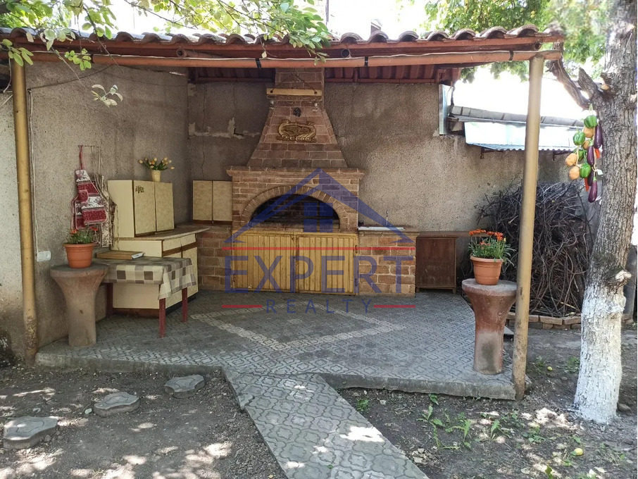 ԿԵՆՏՐՈՆ, ՄՅԱՍՆԻԿՅԱՆ ՊՈՂՈՏԱ, 6 ՍԵՆՅԱԿ