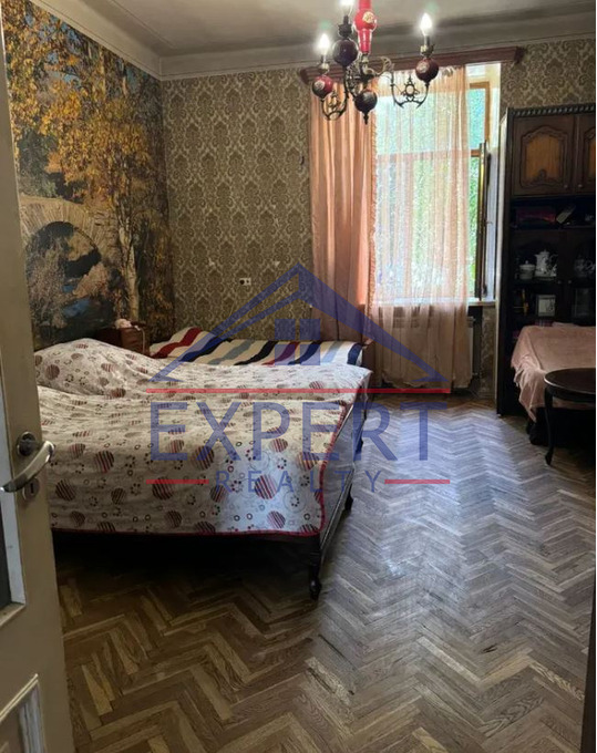 ԿԵՆՏՐՈՆ, ԴԵՐԵՆԻԿ ԴԵՄԻՐՃՅԱՆ  3 ՍԵՆՅԱԿ