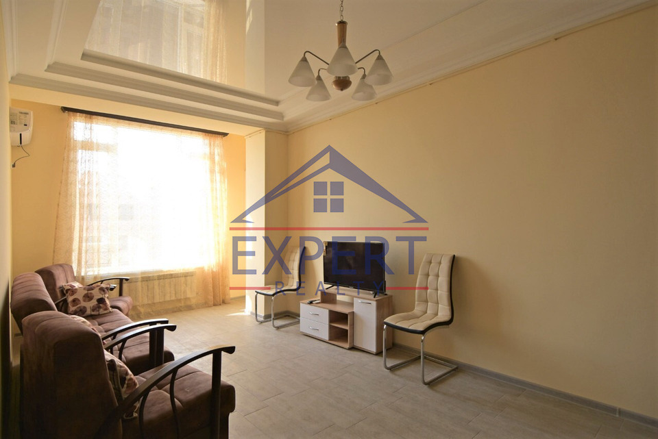 ԿԵՆՏՐՈՆ, ՆԱԼԲԱՆԴՅԱՆ ՓՈՂՈՑ, 2 ՍԵՆՅԱԿ