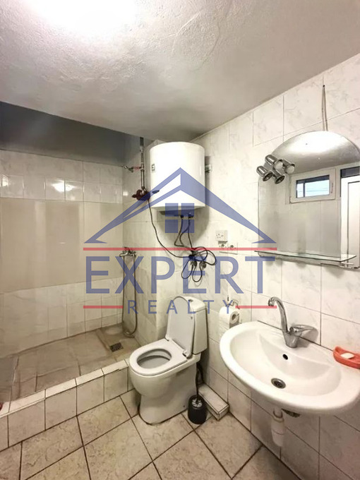 ԿԵՆՏՐՈՆ, ՄԱՇՏՈՑԻ ՊՈՂՈՏԱ, 135 ՔՄ․