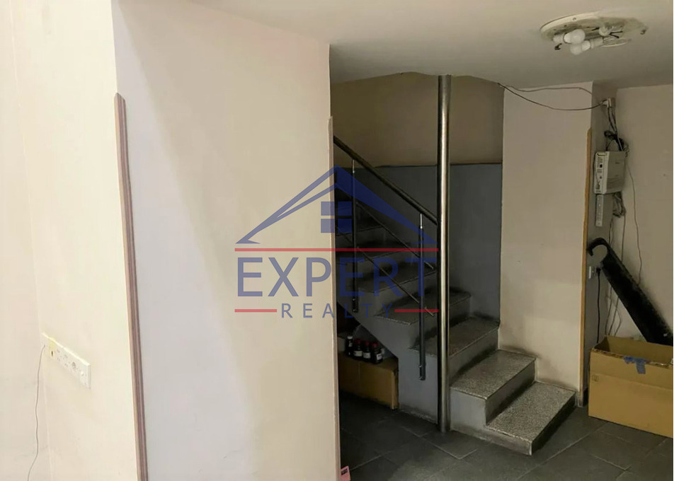 ԿԵՆՏՐՈՆ, ՄԱՇՏՈՑԻ ՊՈՂՈՏԱ, 135 ՔՄ․