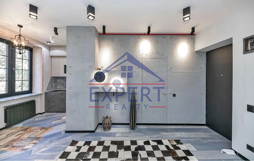 ԱՐԱԲԿԻՐ, ԱԶԱՏՈՒԹՅԱՆ ՊՈՂՈՏԱ, 1 ՍԵՆՅԱԿ