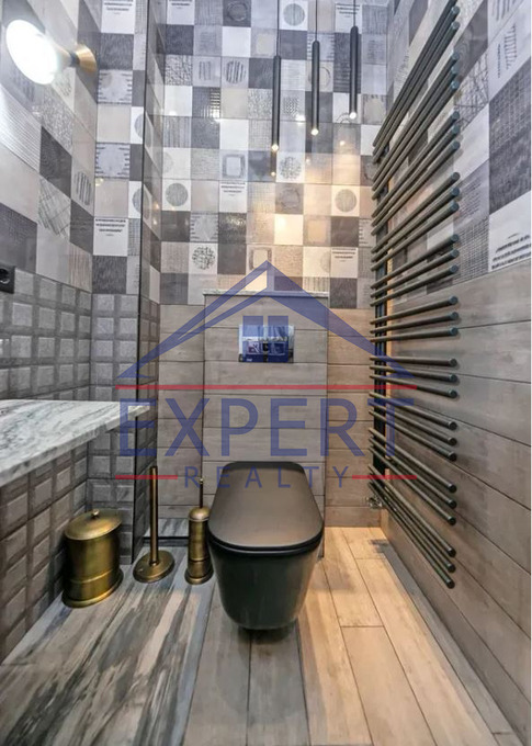 ԱՐԱԲԿԻՐ, ԱԶԱՏՈՒԹՅԱՆ ՊՈՂՈՏԱ, 1 ՍԵՆՅԱԿ